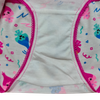 OEM M&auml;dchen-Slip „Troll Magic“ mit buntem Wellenmuster